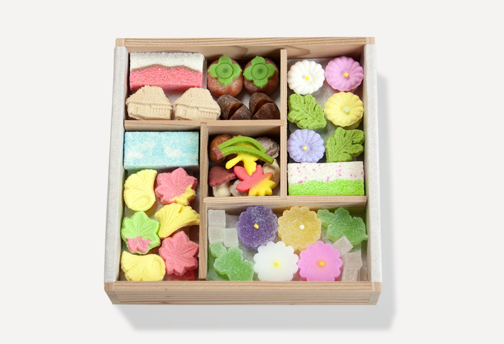 お干菓子『紅葉』（杉折）
