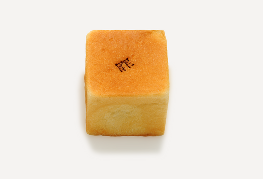 キューブあんぱん(こしあん)